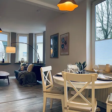 Huebsche Und Gemuetliche Mit 2 Zimmern *