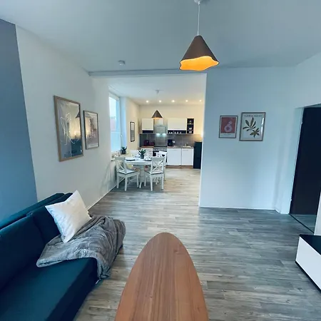 Apartment Huebsche Und Gemuetliche Mit 2 Zimmern *